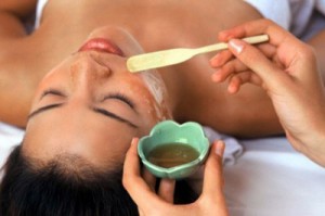 Olive oil Helps in Skin Toning